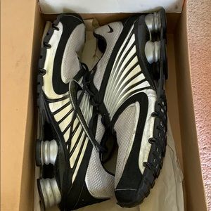 MENS NIKE SHOX TURBO V+ GOOD CONDITION 🎁